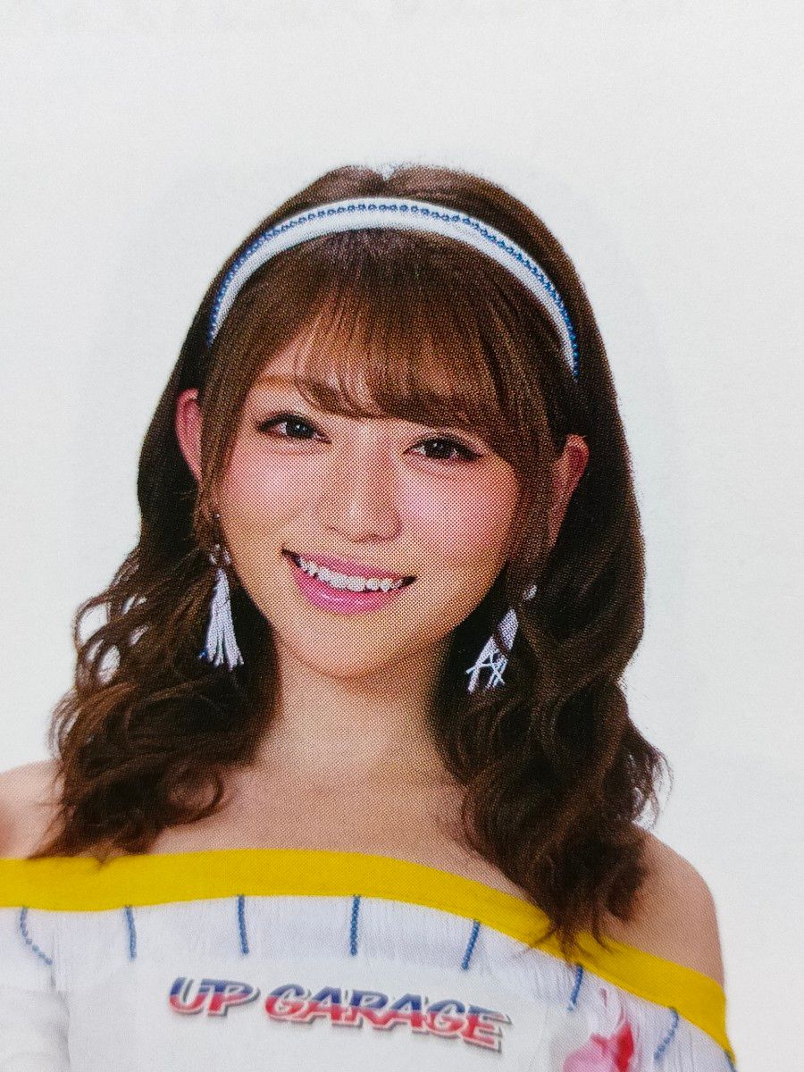 『ギャルズ・パラダイス 2017 スーパーGTレースクイーン・オフィシャルガイドブック』 ☆オールカラー82P☆ 美人 美女 『ギャルズ・パラダイス 2017 スーパーGTレースクイーン・オフィシャルガイドブック』 ☆オールカラー82P☆ 美人 美女