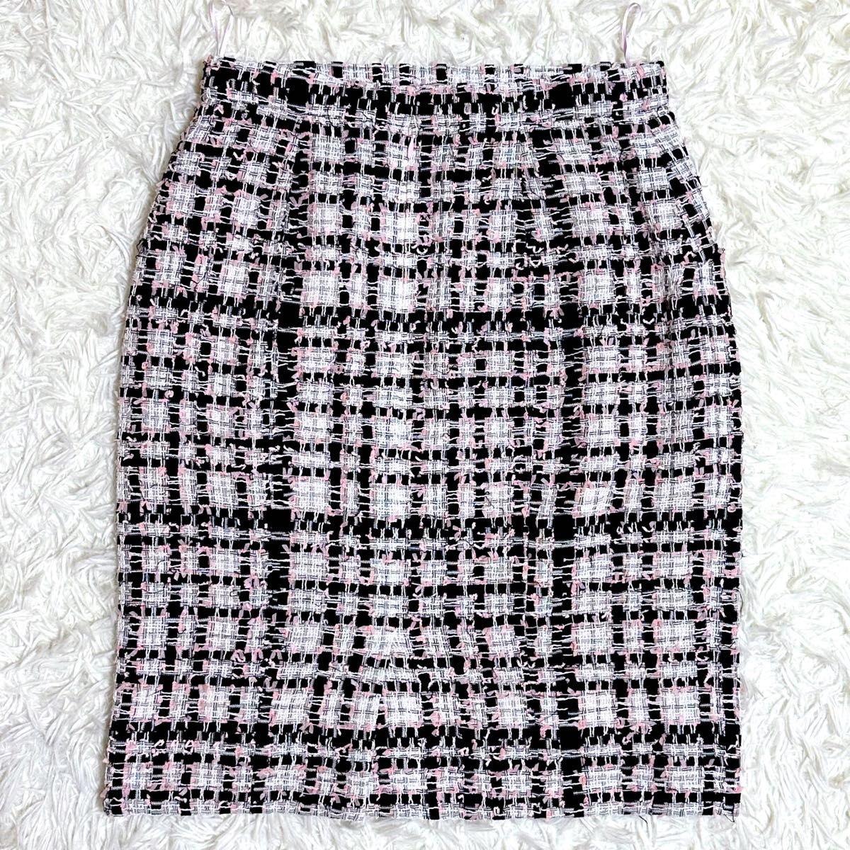 CHANEL シャネル ツイード ひざ丈スカート チェック ココボタン CHANEL シャネル ツイード ひざ丈スカート チェック ココボタン