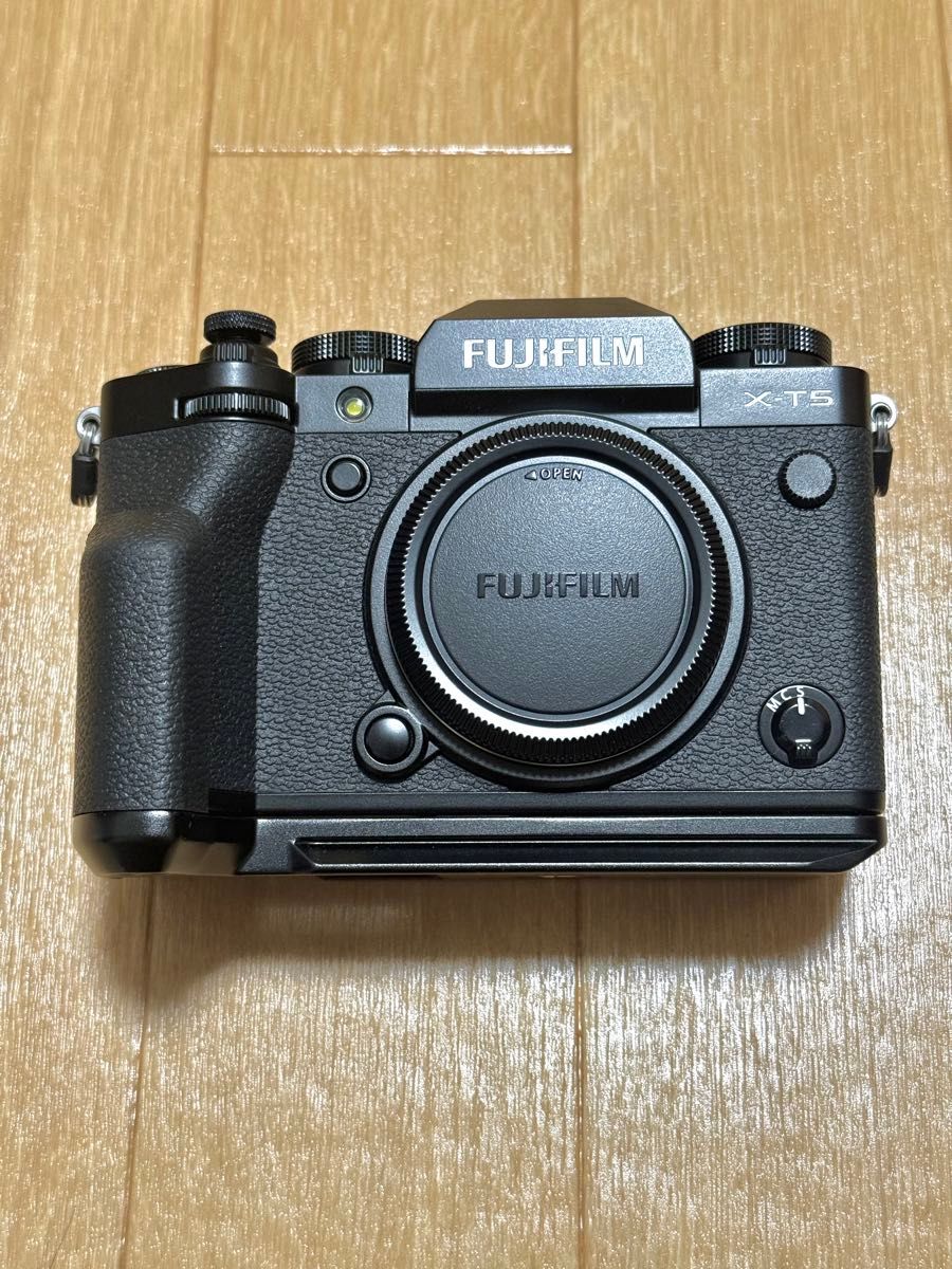 極美品】FUJIFILM X-T5 XF18-55mmレンズキット 付属品多数 極美品】FUJIFILM X-T5 XF18-55mmレンズキット 付属品多数