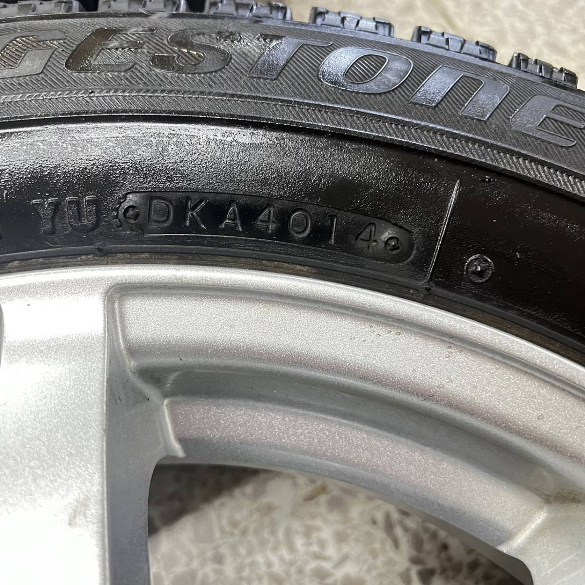 溝あり　ブリヂストン　スタッドレス　4本セット　175/65R15　トヨタ　アクアで使用　BLIZZAK BRX_画像5