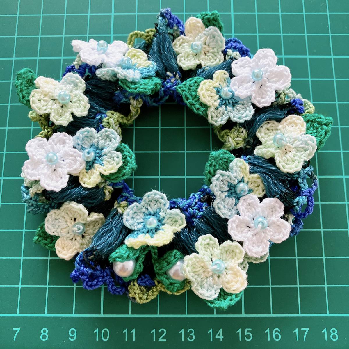 ☆青い小花のシュシュ*ゴム替え可能*ハンドメイド*レース編み*dbk*_画像4