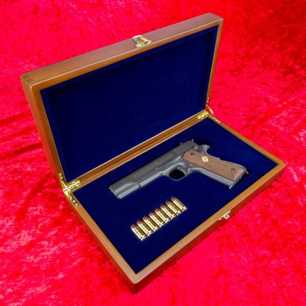 Colt M1911(M1911A1)専用 高級木製化粧箱 (GUNケース) コレクションボックス (BlueModel)_銃の高級感が飛躍的に向上します