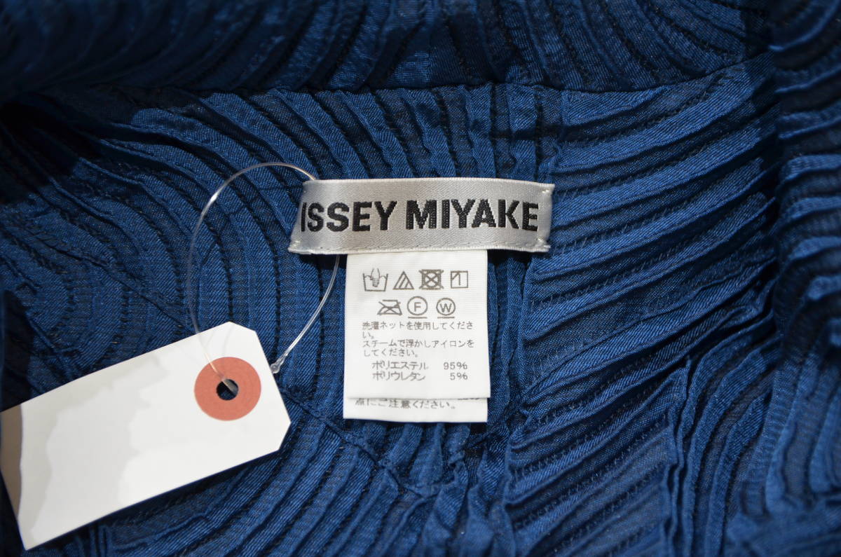 ISSEY MIYAKE イッセイミヤケ 3D STEAM STRETCH COAT スチーム ストレッチ プリーツ コート 2 Y-323533_画像3