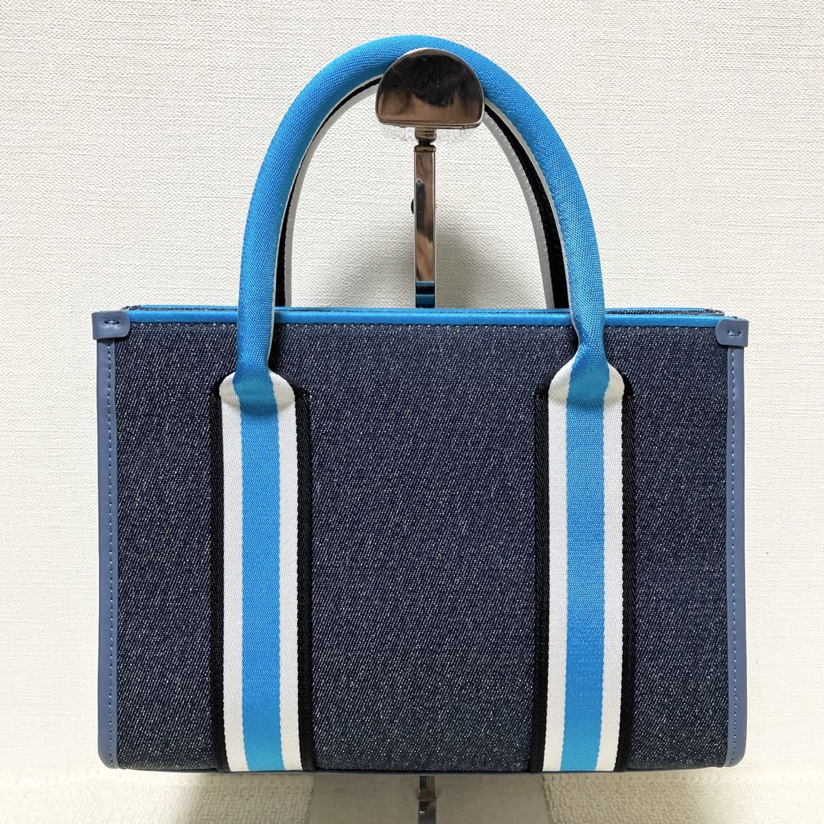 極美品 FURLA AFRODITE フルラ アフロディーテ 2wayバッグ ハンド ショルダー ネイビー ブルー 紺青 デニム レザー_画像3