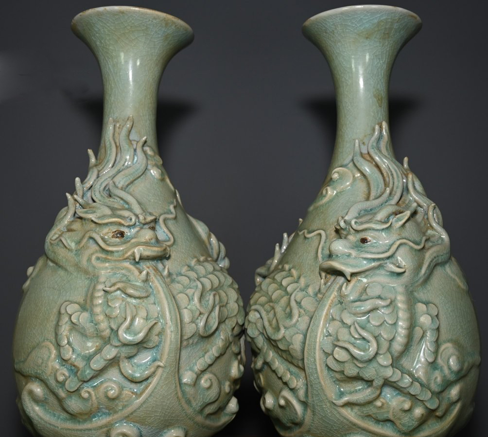 予約販売 青龍寺 汝窯 宋代 開片 宋 - 麒麟紋玉壺春形磁瓶ペア 高浮き彫り 宋