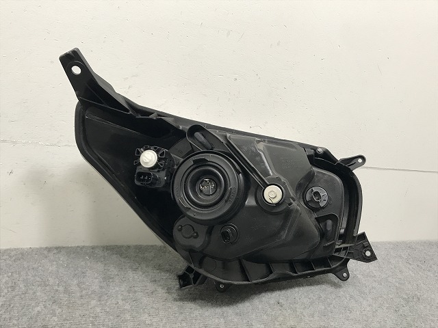 デイズ B21W 純正 左 ヘッドライト/ランプ ハロゲン レベライザー STANLEY W1047 26060-6A03E 日産(133951)_画像6