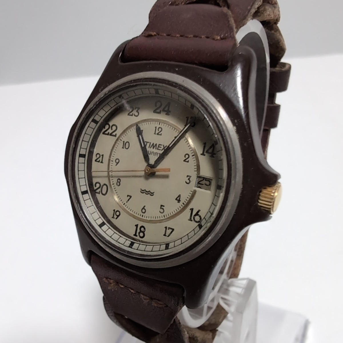 E225　TIMEXタイメックス 395 LA CELL クォーツ式 革ベルトブラウン 腕時計 中古品 動作未確認_画像2