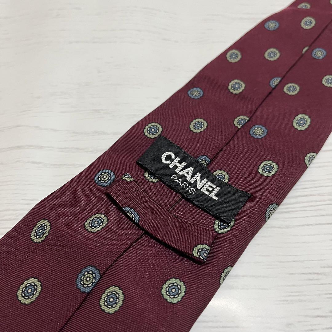 送料無料 美品 シャネル CHANEL ネクタイ シルク100% 小紋柄 送料無料 美品 シャネル CHANEL ネクタイ シルク100% 小紋柄