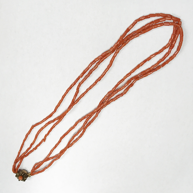 qoj.2004 SV natural .. coral . color 3 ream necklace pendant silver so-ting attached 