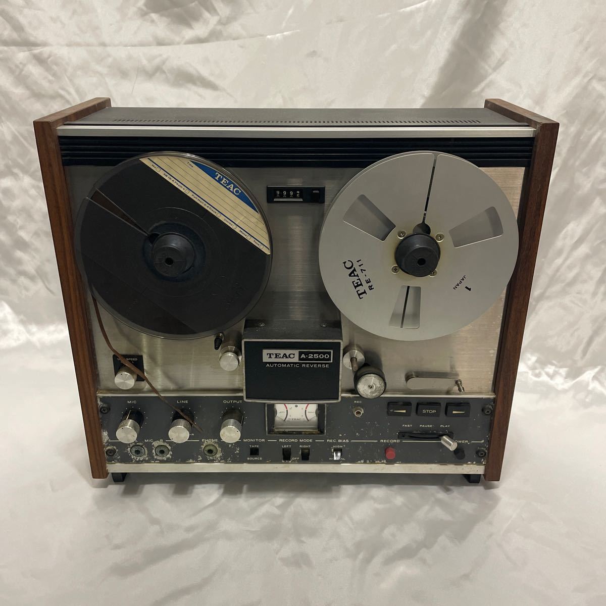 TEAC オープンリールデッキ A-2500 RE-711 希少アイテム 金属空リール 動作未確認　現状品_画像2