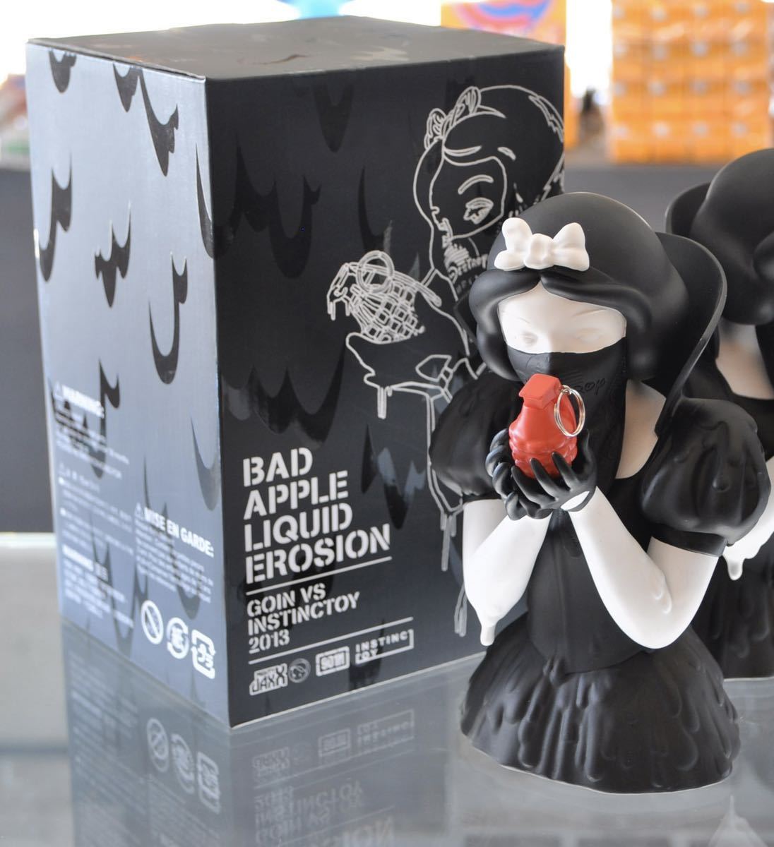 GOIN×INSTINCTOY×Mighty Jaxx限定コラボ作品BAD APPLE LIQUID EROSIN ver. 白雪姫/限定１５０/新品