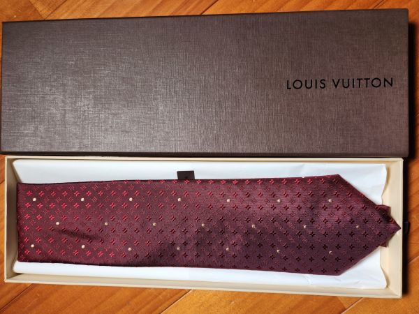 【未使用箱付き】Louis Vuittonルイヴィトン ネクタイ　ブラウン　ワインレッド　メンズ_画像1