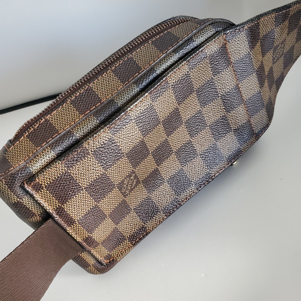 B18 美品 Louis Vuitton ルイヴィトン ボディバッグ ジェロニモス ダミエ ウエスト ショルダー メンズ 1円スタート_画像5