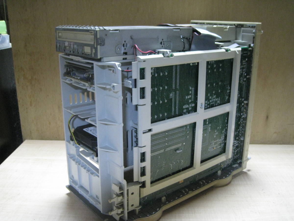 稀少起動可　Apple Macintosh Quadra800 M1206 メモリ40MB HD340MB キーボード マウス付属_画像4