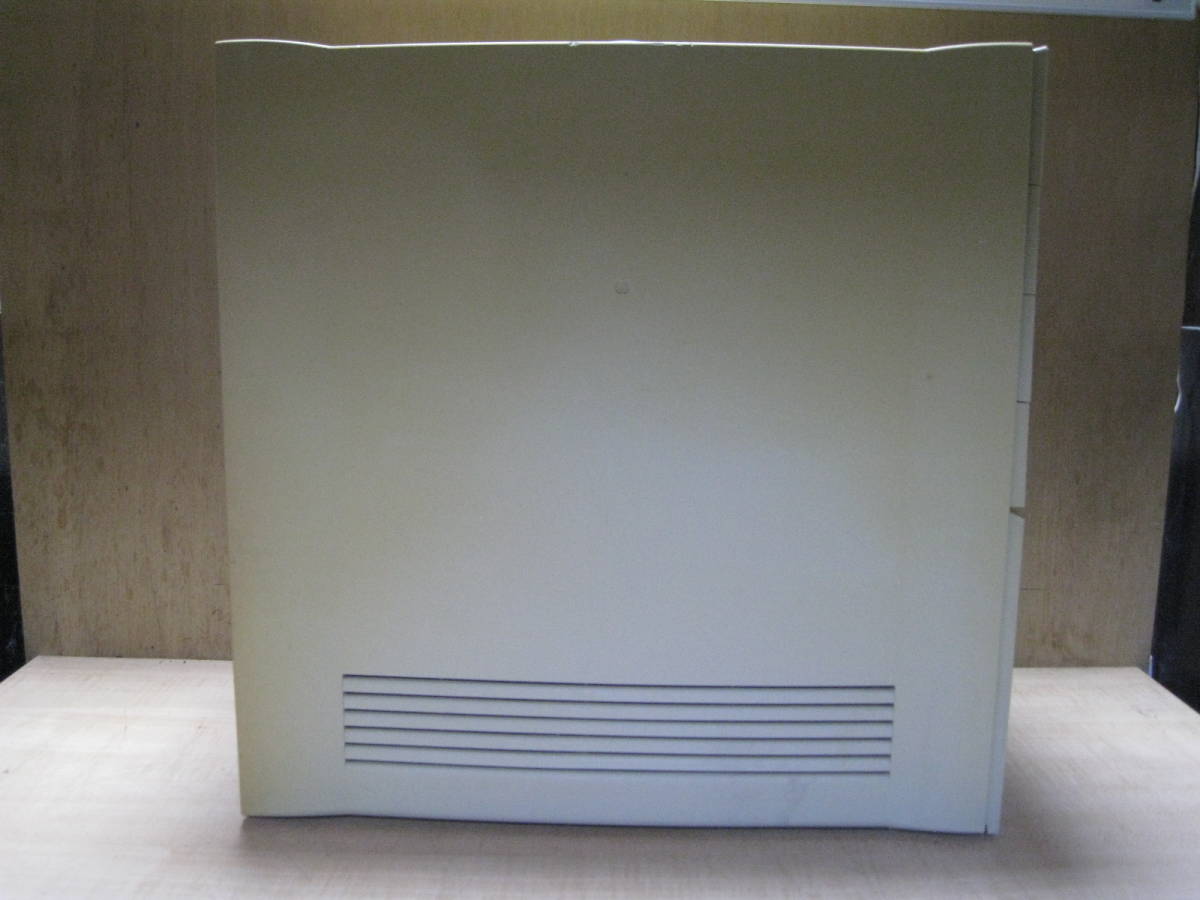 ジャンク　Apple Power Mac 9600/200MP M5433 PPC 200MHz /メモリ160MB /HDD無し/FDD/CD-R _画像6