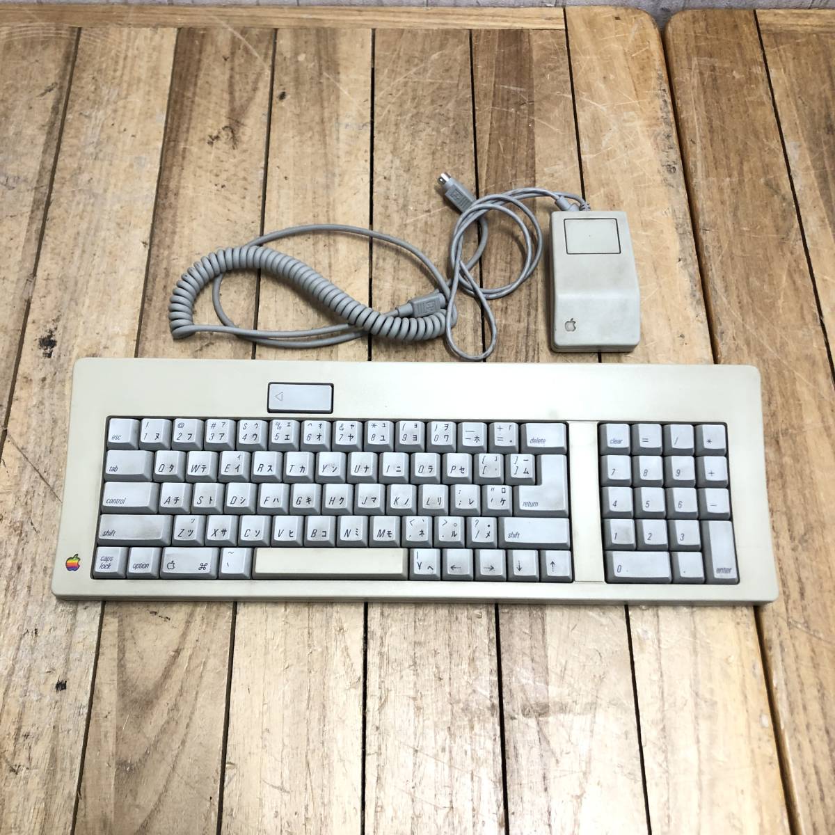 ▼【通電OK】Apple M5119 Macintosh SE/30 パーソナルコンピュータ キーボード/マウス付 昭和レトロ アップル マッキントッシュ 動作未確認_画像7