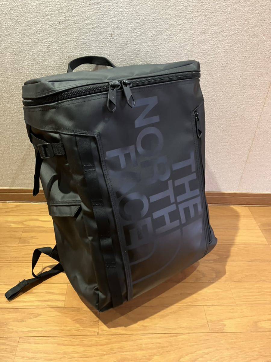 ノースフェイス THE NORTH FACE ノースフェイス ヒューズボックス ブラック 30L_画像1