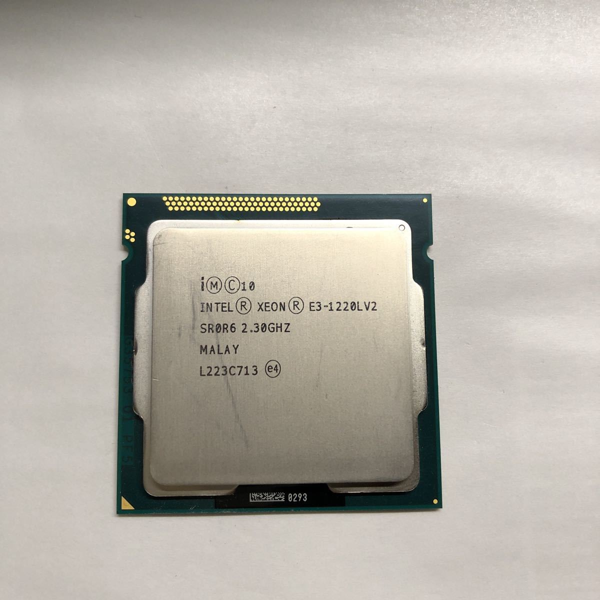 INTEL Xeon E3-1220V2 SR0R6 2.30GHz /80の画像1