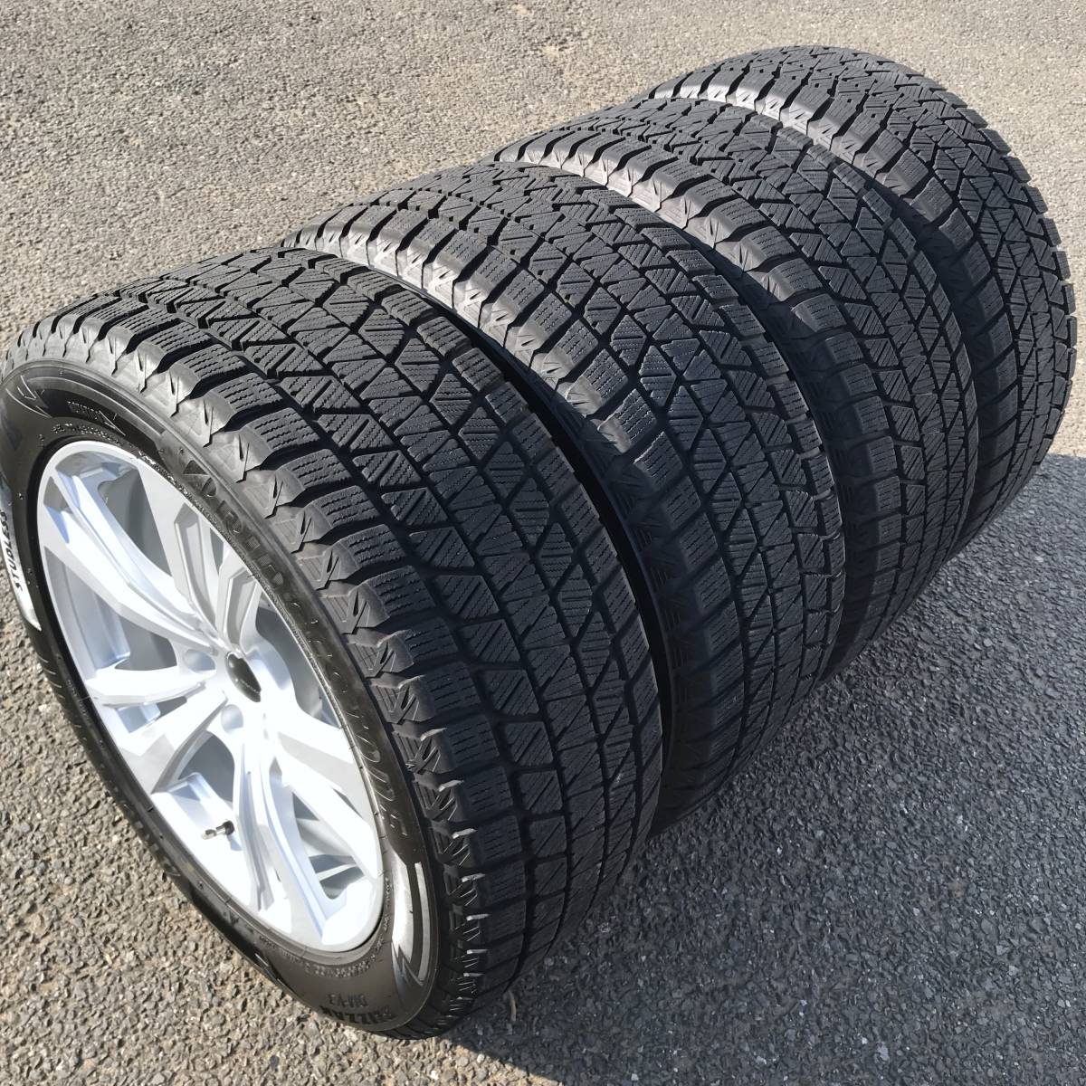 PCD112 超美品, 21年製バリ山 冬用 BMW G05 X5 G06 X6 スタッドレス タイヤ 265/50R19 8.5j 5穴 5H 19インチ ダンロップ スマートライン365_2021年製 バリ山付！ (約9分山)