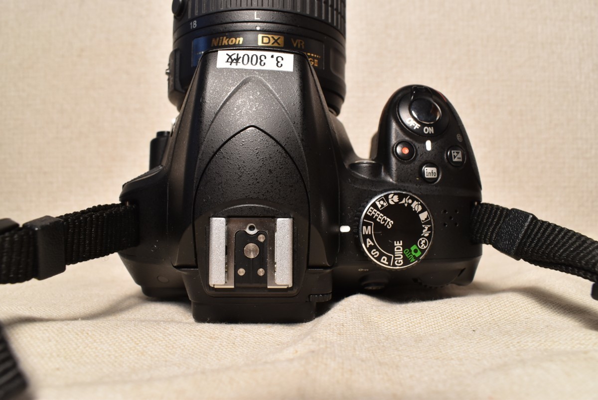 シャッター回数約3,300回 Nikon D3300 VRレンズキット AF-S DX NIKKOR 18-55mm f/3.5-5.6G VR II ニコン_画像6