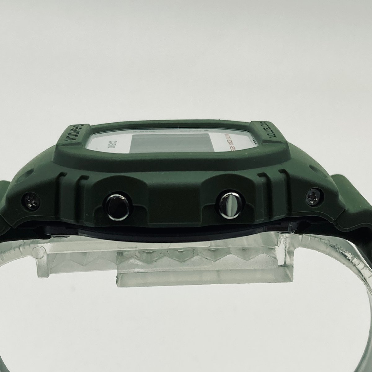 1166♭CASIO カシオ 腕時計 ジーショック 20気圧防水 耐衝撃構造 DW-5600M-3JF メンズ グリーン【1124】_画像3