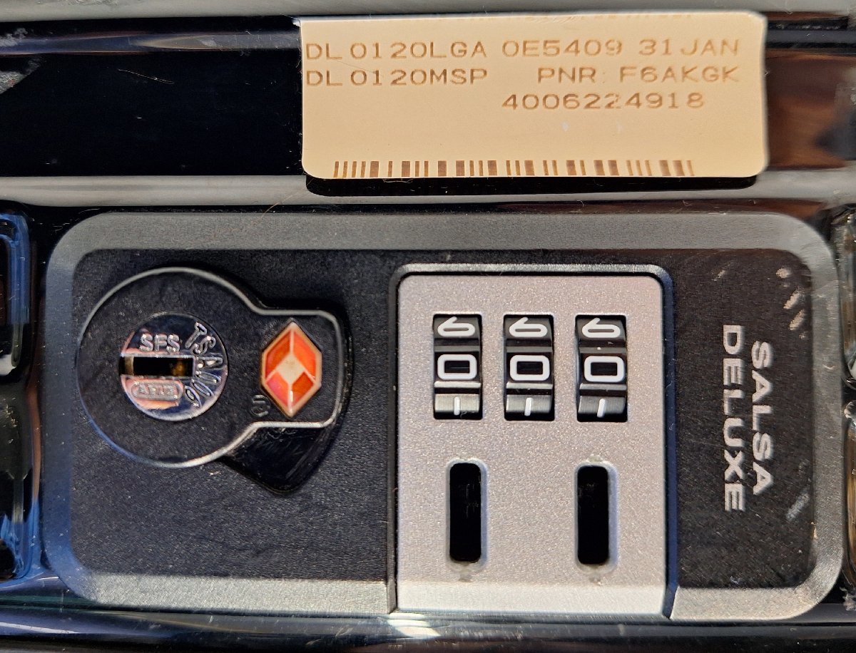 【中古】RIMOWA リモワ SALSA DELUX サルサデラックス 廃盤2輪 機内持ち込みサイズ スーツケース ブラック 黒 T55の画像6