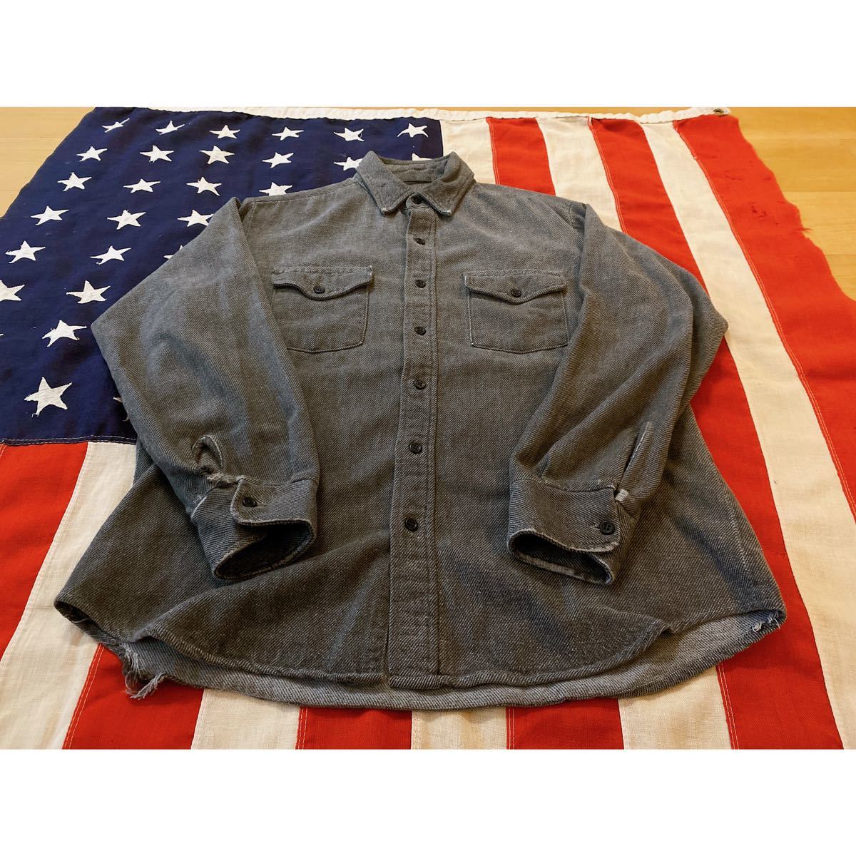 超希!VINTAGE 1980’s FADED GREY NEL SHIRTS MADE IN USAビンテージ80年代グレーフェードネルシャツアメリカ製_画像3