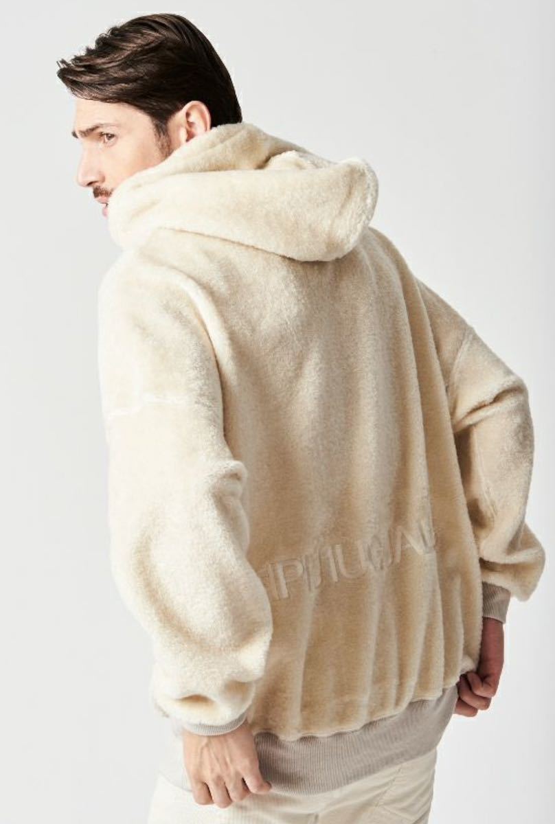 上品な ドロップショルダーパーカー WHITE OFF PARKA PO SHOULDER DROP 1PIU1UGUALE3 トイプー 定価74,800円 刺繍 バックロゴ モコモコ ボア ジャンパー、ブルゾン