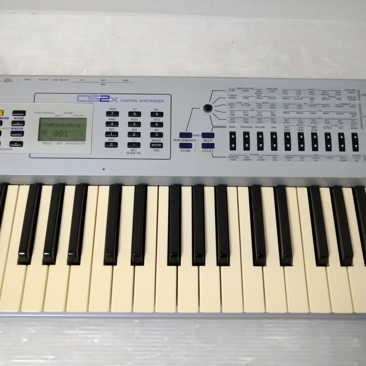 YAMAHA CS2x ヤマハ コントロール シンセサイザー キーボード 61鍵盤 動作品 音出し確認済み_画像3