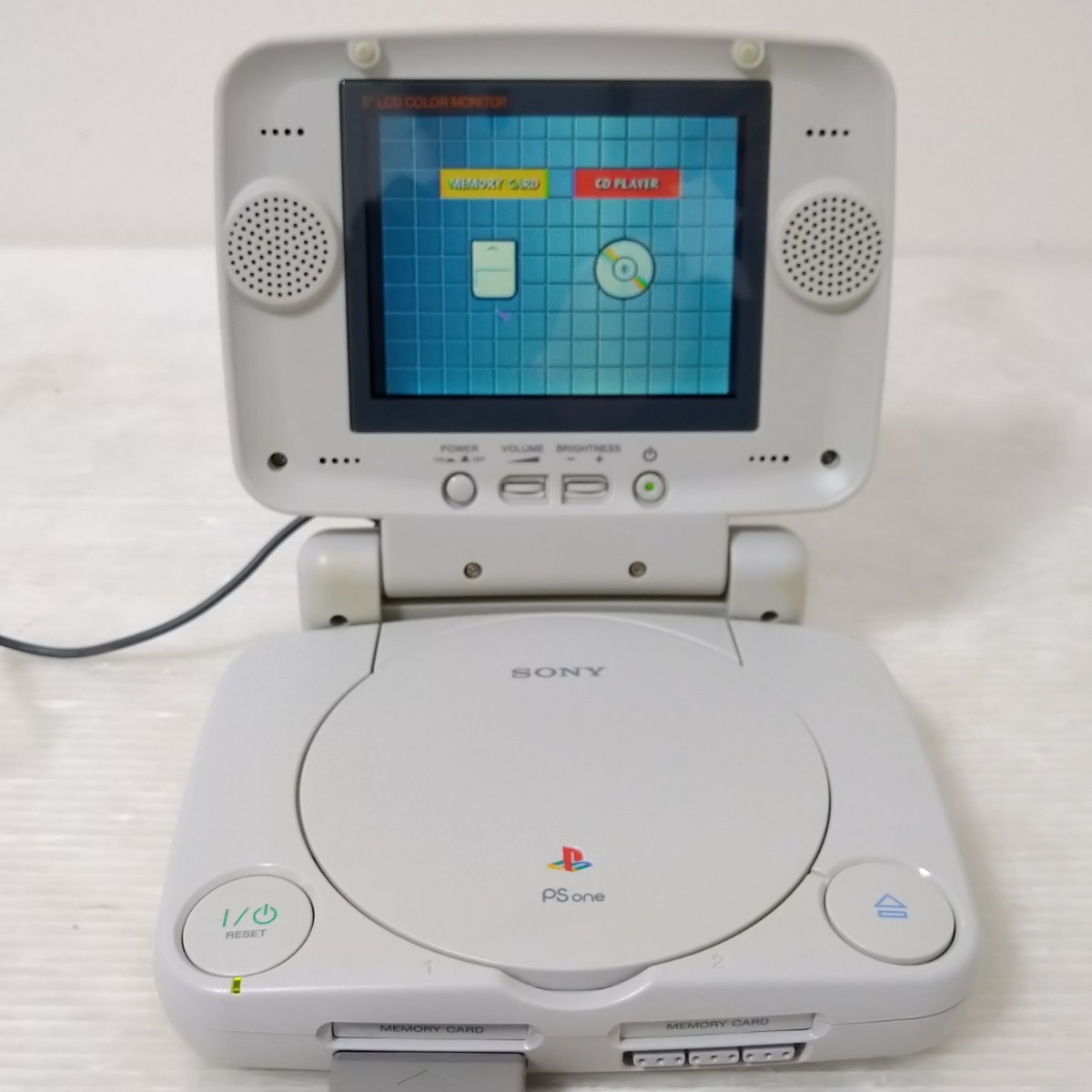 PS one HORI HP1-03 TFTモニター 5インチ液晶モニター ホリ LCD液晶モニター プレイステーションワン PlayStation one SCPH-100 動作品 _画像2