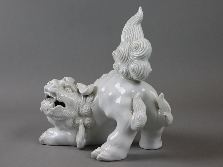 鍋島焼 在銘 白磁 獅子 置物 幅25cm 細密細工 古美術品[c01]_画像7