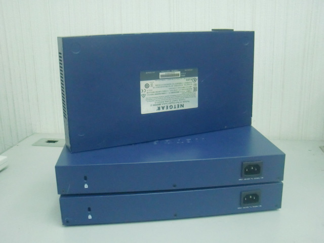 ☆3台セット！NETGEAR Prosafe 24Port Gigabit Switch JGS524 V2！(MID-2394)「100サイズ」☆の画像2
