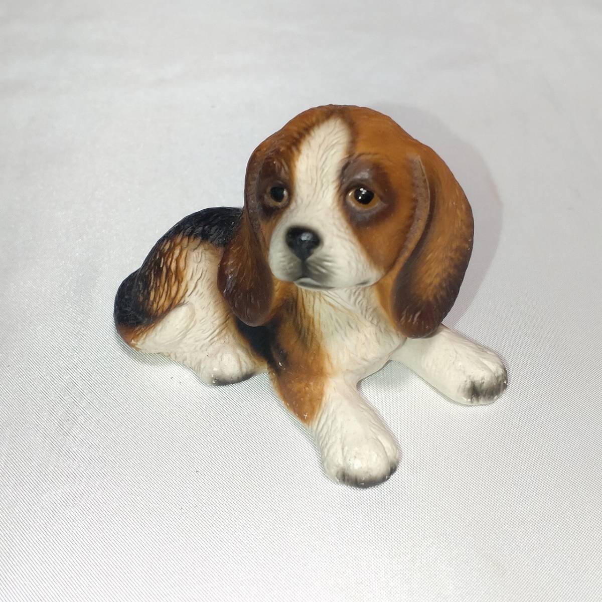 イヌの置物 陶器 洋風 犬 いぬ 小型 小物 飾り 約W7.5×D4.2×H5.3cm 【4179】_画像1