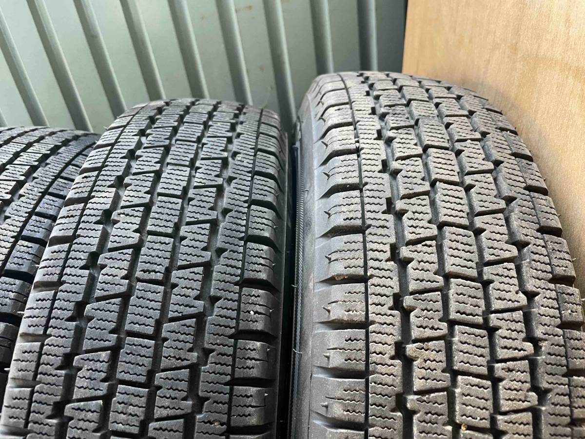 スタッドレスタイヤ　ブリヂストン W300 145/80R12 スチールホイール_画像2