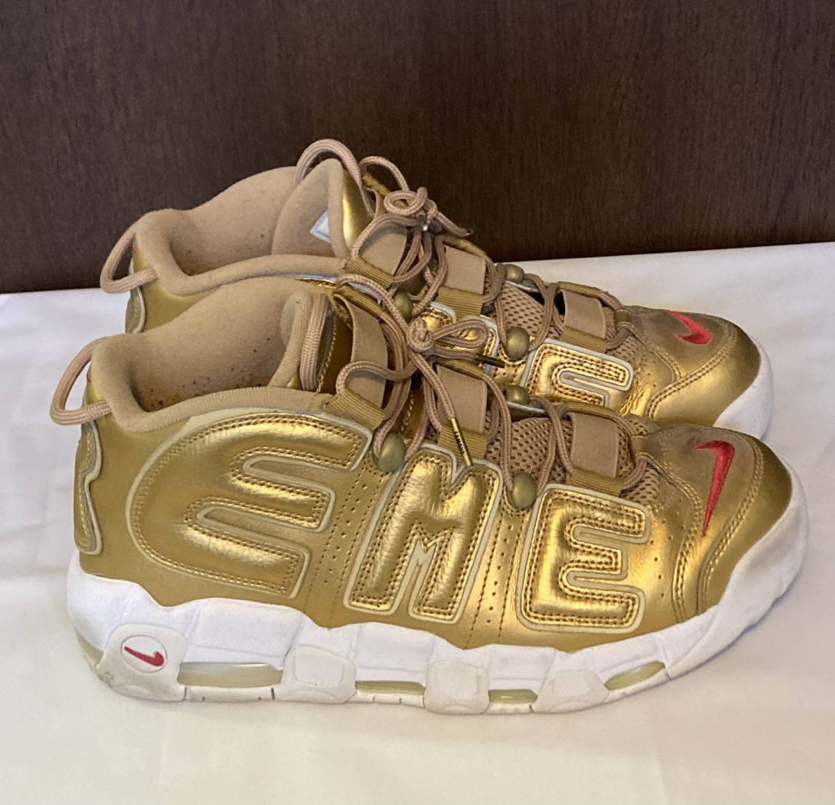 １円スタート！NIKE×Supreme ナイキ×シュプリーム　「AIR MORE UPTEMPO」ハイカットスニーカー　ゴールド　メンズ_画像4