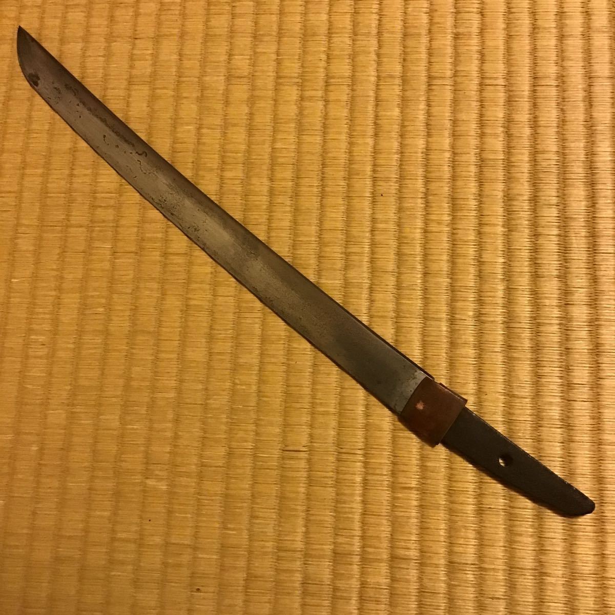 無銘 脇差 日本刀 拵え 鞘 銀象嵌鍔　登録証有　鮫肌　長さ32、0cm 武具_画像4