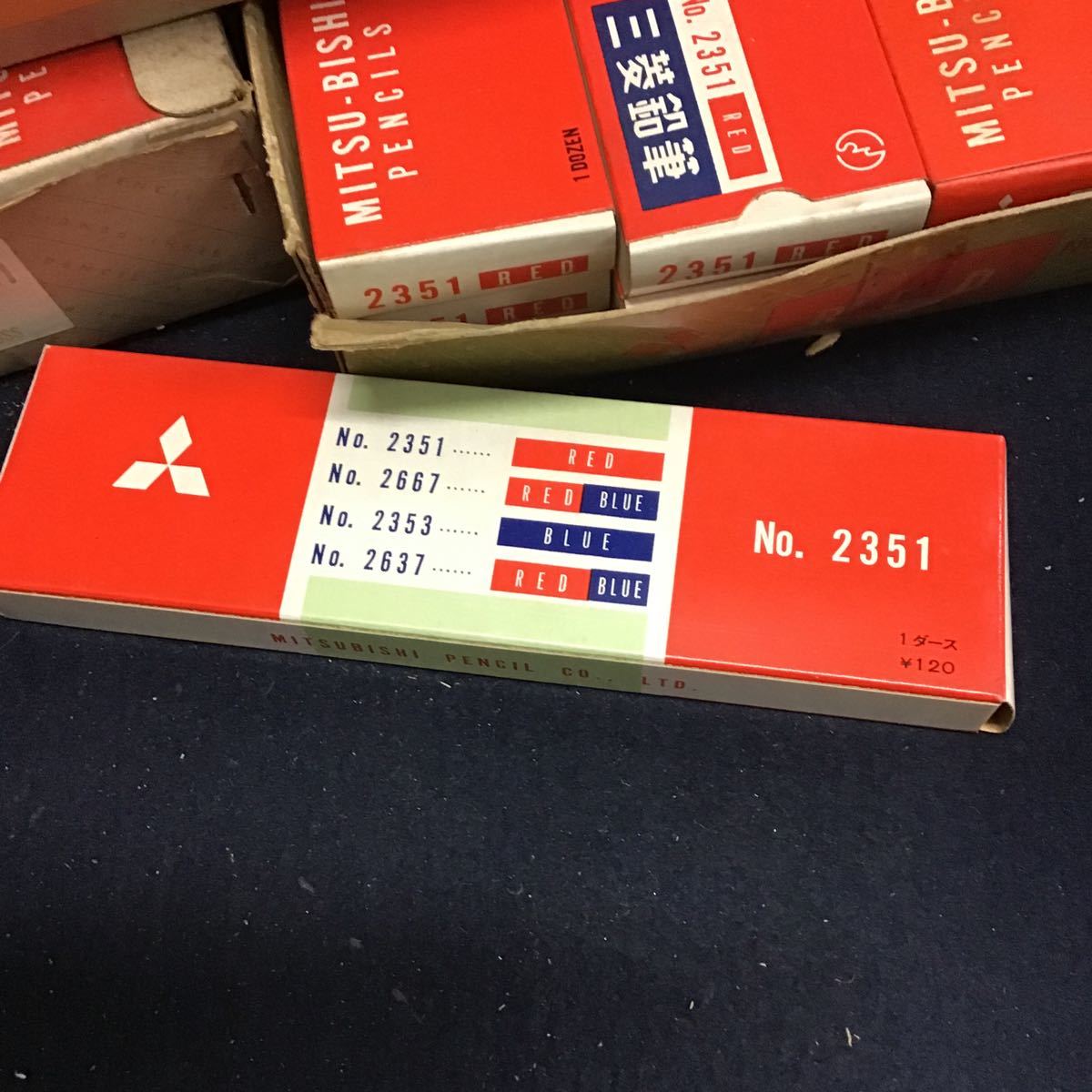 三菱鉛筆29ダース　348本　赤鉛筆　No2351 MITHUBISHI 大量　まとめて　まとめ売り　文房具　当時物　えんぴつ　RED レッド_画像3