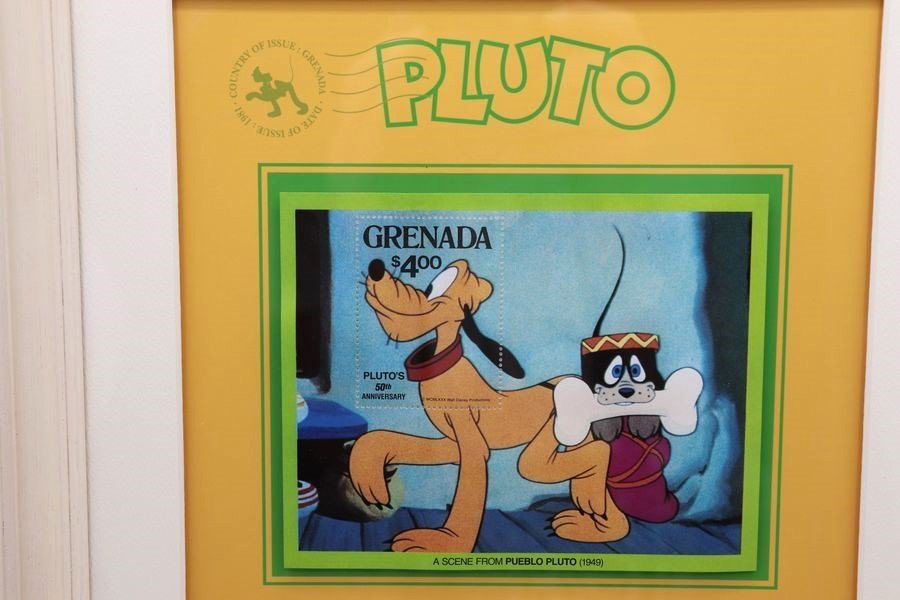 《プルート》　150枚限定　ディズニーストア　外国切手　額装　DISNEY　スタンプ　「PLUTO」　限定販売品_画像2