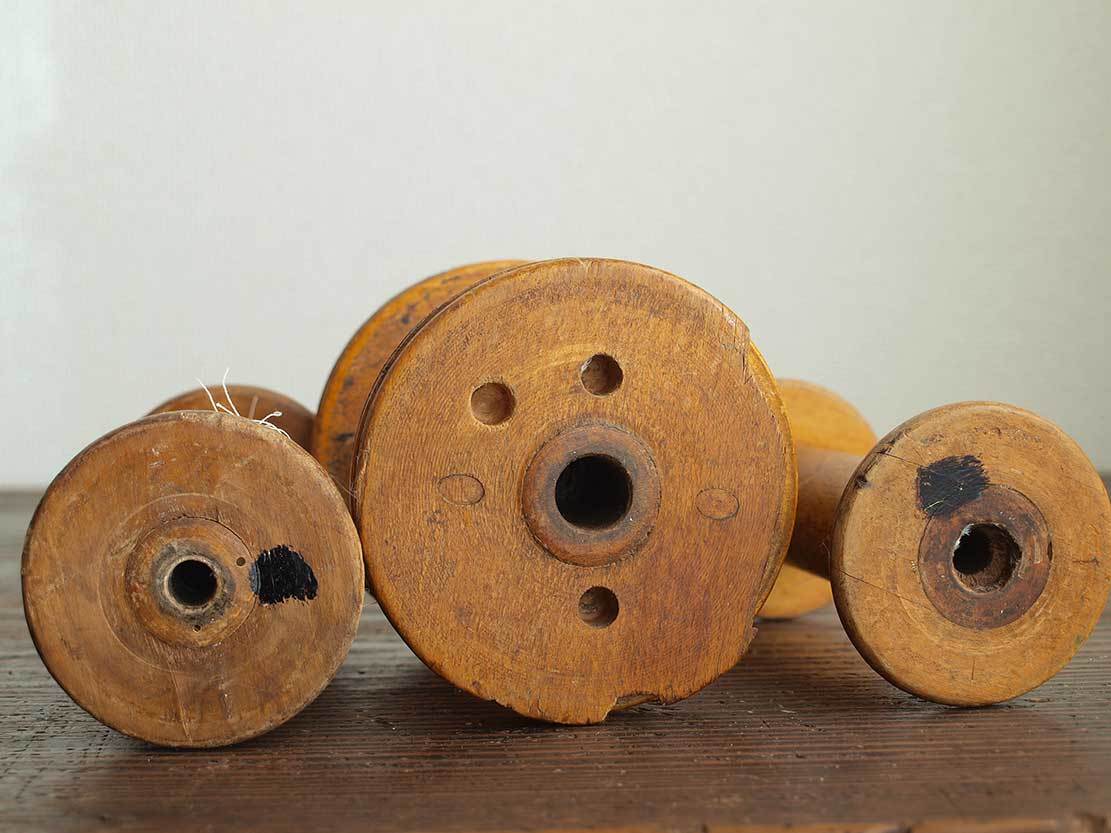 古い木製糸巻き３本 スプール メルスリー 1940年 シャビーシック ブロカント 古道具 手芸 ヴィンテージ 欧州 アンティーク /J741_画像6