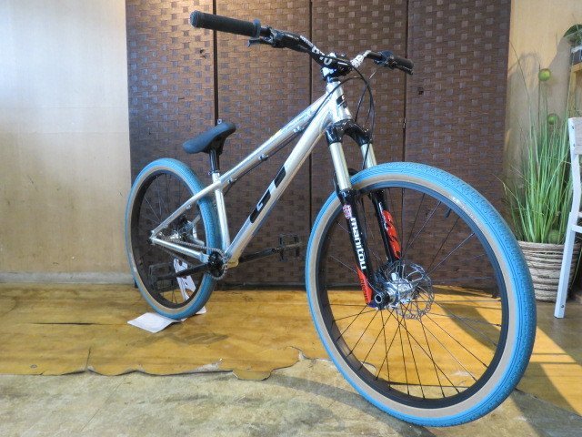 ■GT LA BOMBA ジーティー ラボンバ 26インチ シルバー シングルスピード アルミフレーム MTB マウンテンバイク 自転車 札幌発_画像3