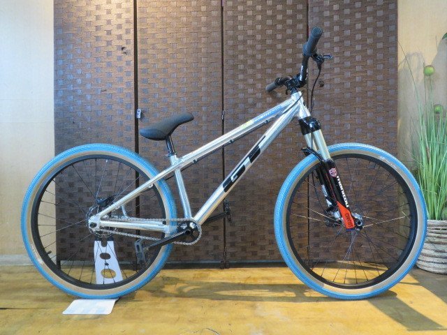 ■GT LA BOMBA ジーティー ラボンバ 26インチ シルバー シングルスピード アルミフレーム MTB マウンテンバイク 自転車 札幌発_画像4