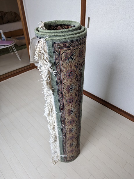 ペルシャ絨毯？　未使用です。約１６２cm×９４cm×１ｃｍ　詳細不明　長期保管品_画像2