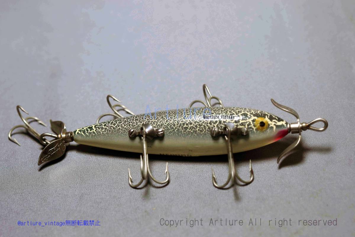 GIANT FLAP TAIL VINTAGE WOODEN LURE HEDDON (B1113-327 )USA GIANT FLAP TAIL VINTAGE WOODEN LURE HEDDON (B1113-327 )USA