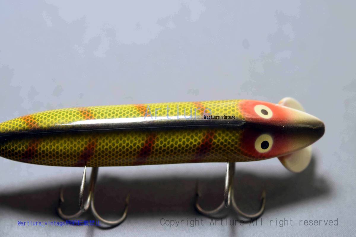 VINTAGE LURE HEDDON VANP SPOOK #9750 RARE PLASTIC RIP (A083 VINTAGE LURE HEDDON VANP SPOOK #9750 RARE PLASTIC RIP (A083
