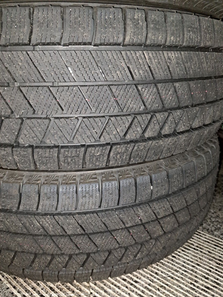 ブリヂストン ブリザック　VRX3　 215/65R16　極上中古4本セット_画像3