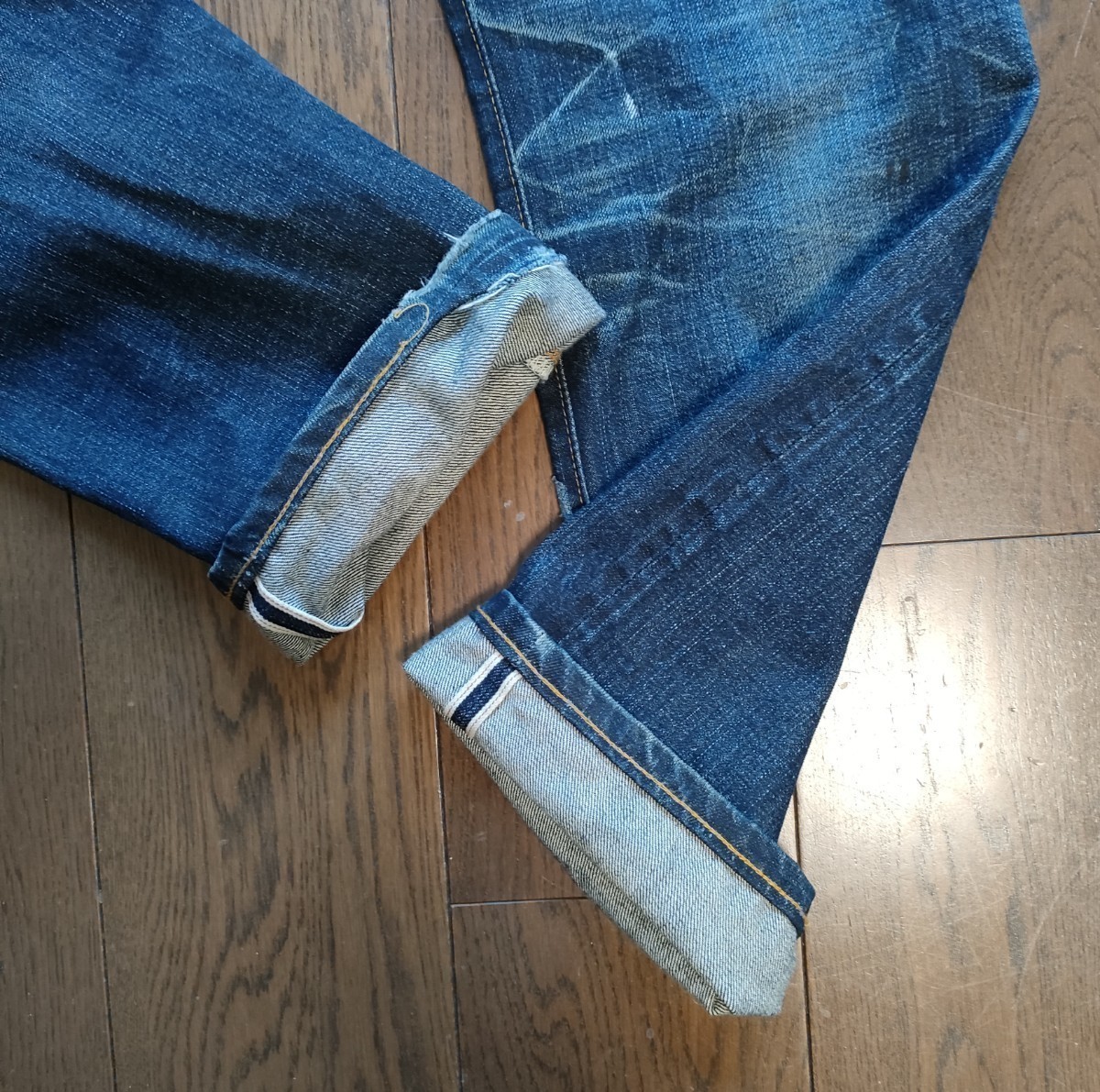 Levi's リーバイスヴィンテージクロージング ダメージ加工 LVC 501XX 1947sトルコ製 W31 セルビッジ 赤耳 ジーンズ デニム_画像9