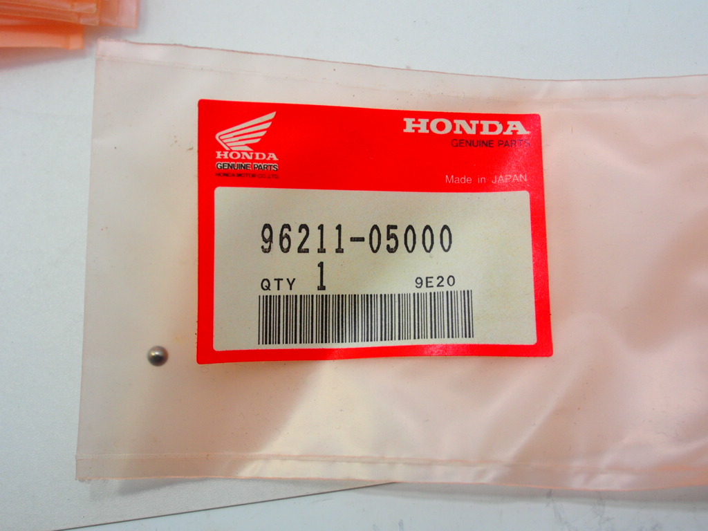 新品未使用 ホンダ純正 ベアリング球? 51個 まとめて CB1100F VF1000R VF1000F インターセプター CBX750 ホライゾン CX650ターボ SL350_コレが51個です。