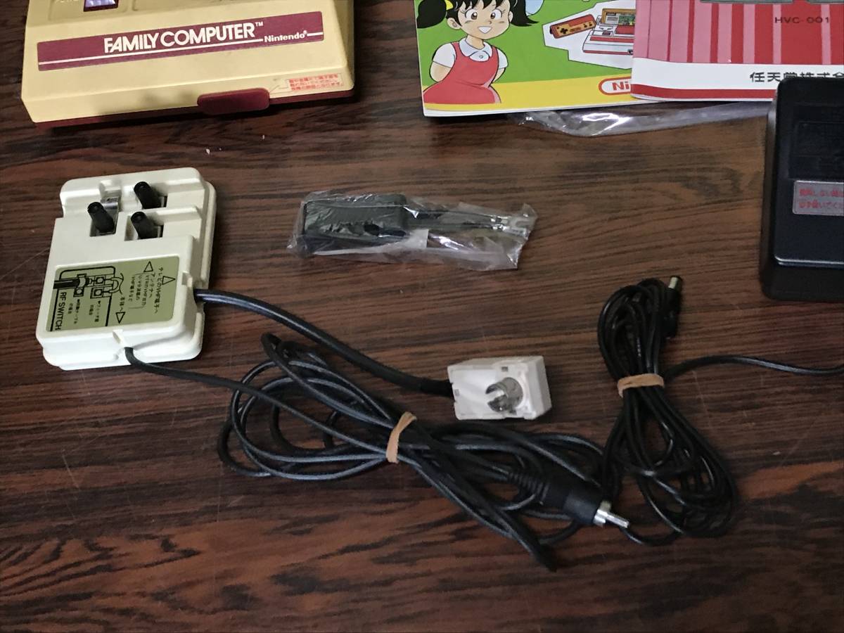Nintendo Famicom console set w/box tested 任天堂 ファミコン 本体 セット 箱説明書付 動作確認済 C857_画像6