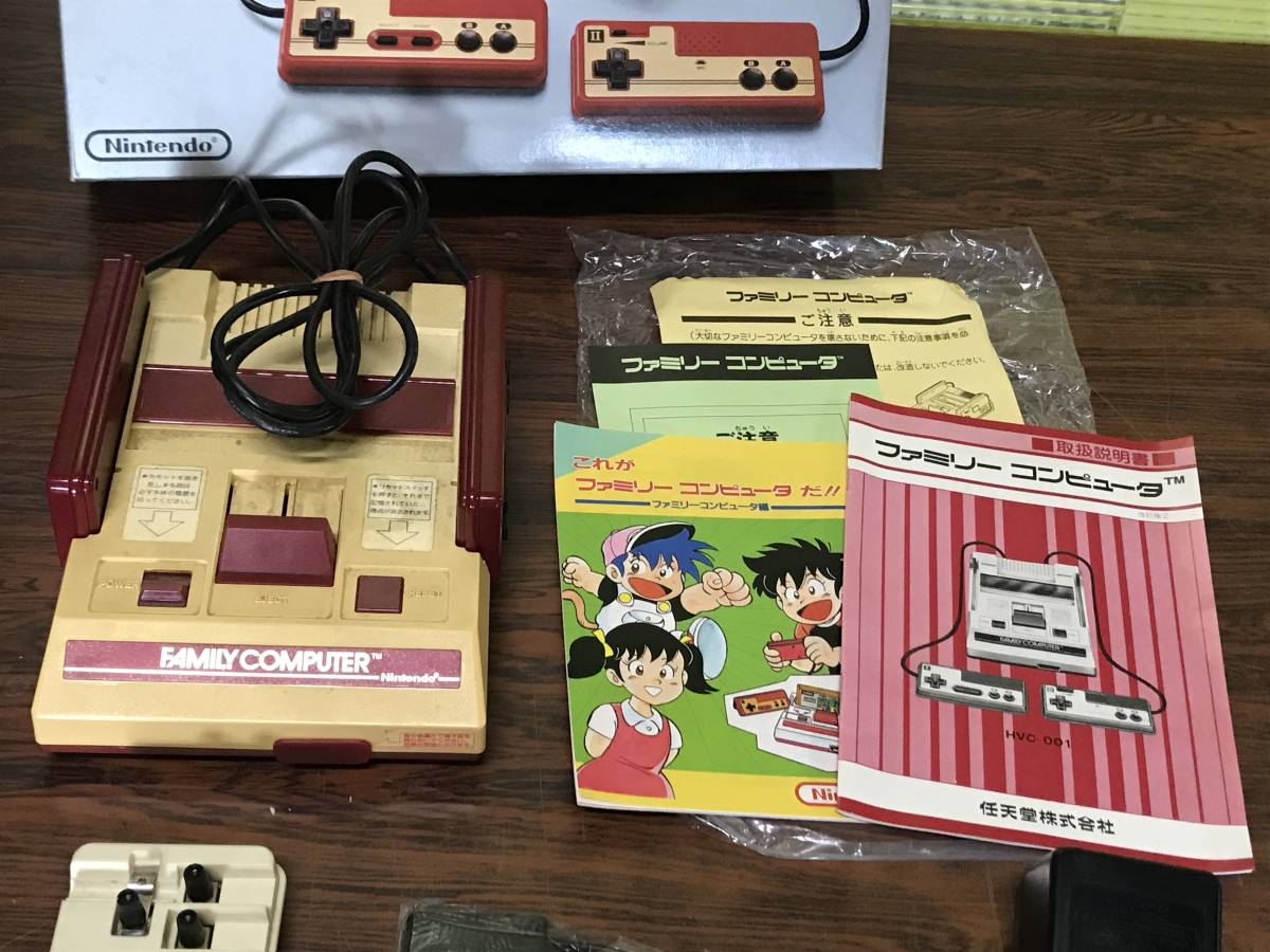 Nintendo Famicom console set w/box tested 任天堂 ファミコン 本体 セット 箱説明書付 動作確認済 C857_画像3