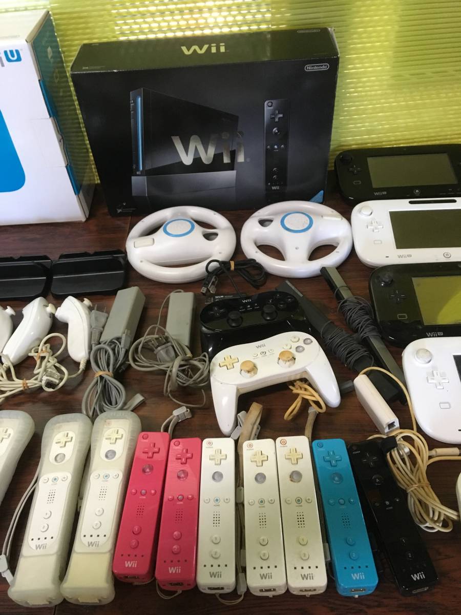 Nintendo Wii WiiU 3consoles 28controllers 5games tested 任天堂 Wii WiiU 本体3台 コントローラ28台 ゲーム5本 動作確認済 D115_画像4